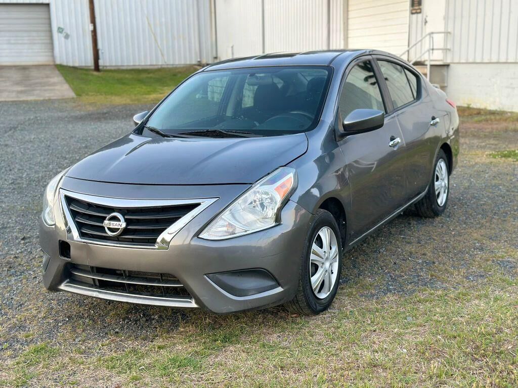 2019 NISSAN Versa