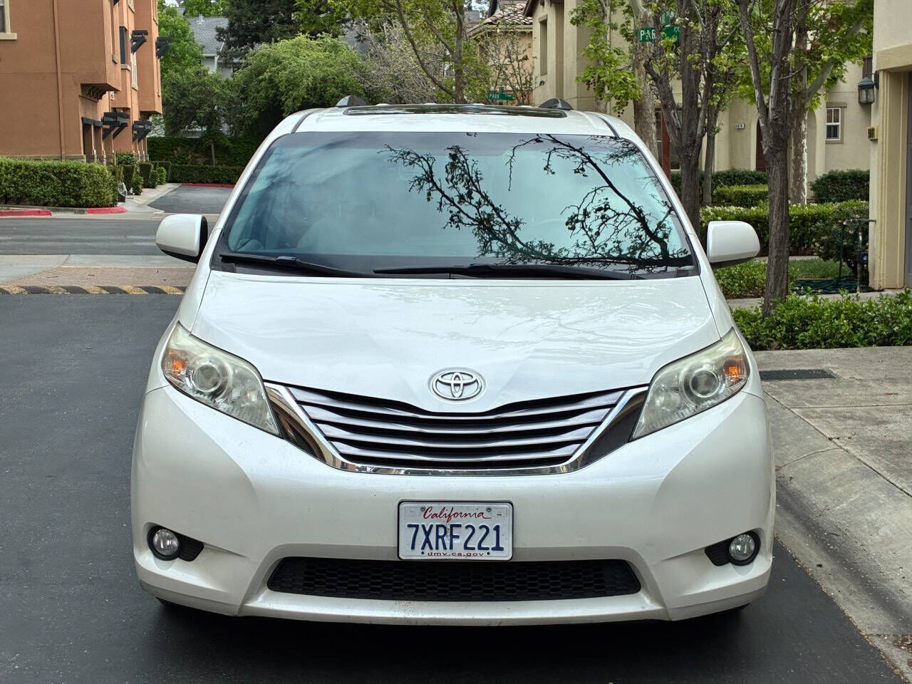2017 TOYOTA Sienna