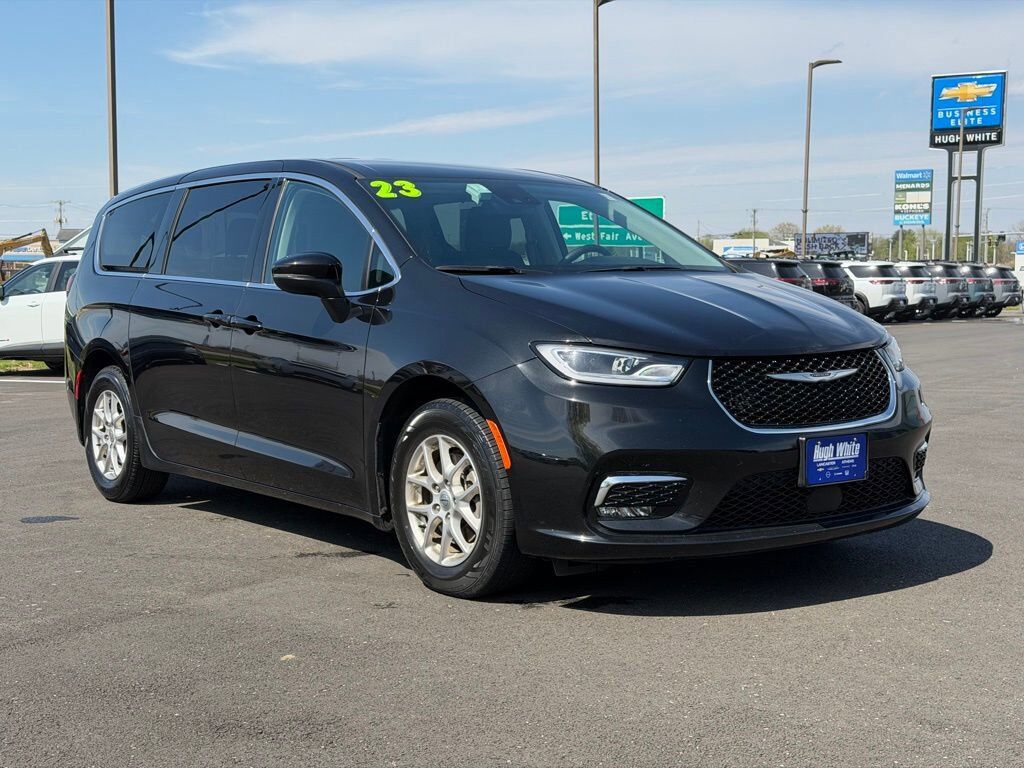 2023 CHRYSLER Pacifica