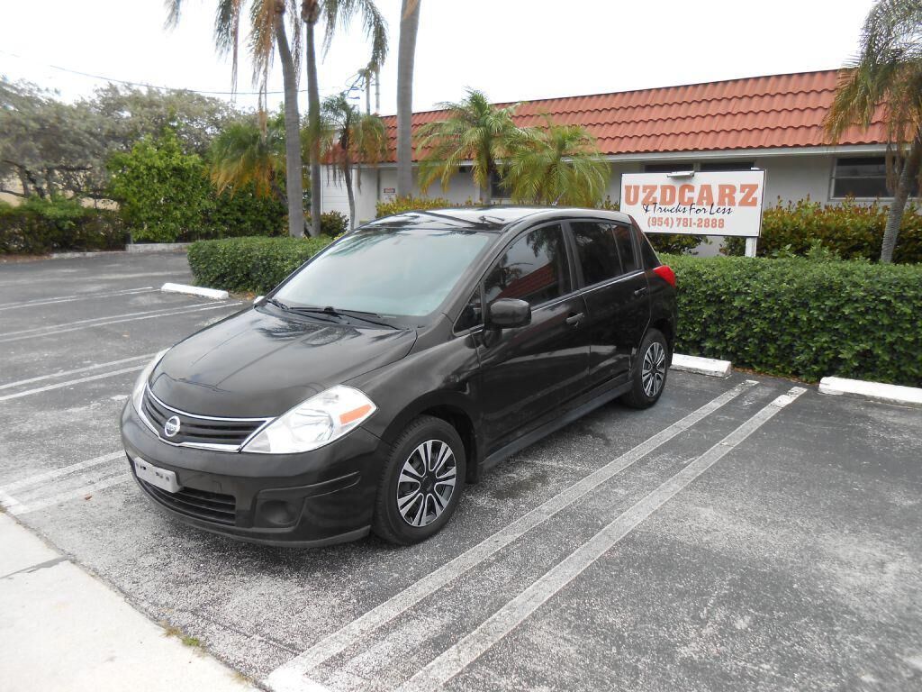 2010 NISSAN Versa