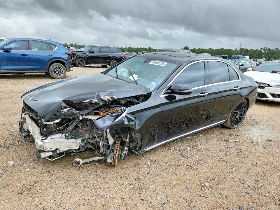 2017 MERCEDES-BENZ E-Class