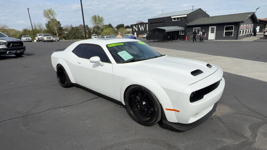 2019 DODGE Challenger