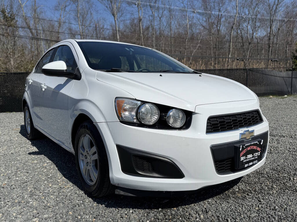 2013 CHEVROLET Sonic