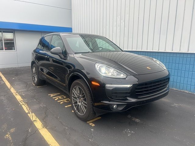 2017 PORSCHE Cayenne