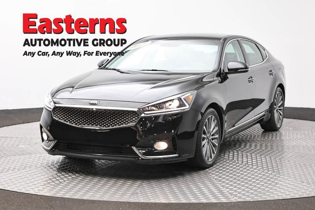 2019 KIA Cadenza