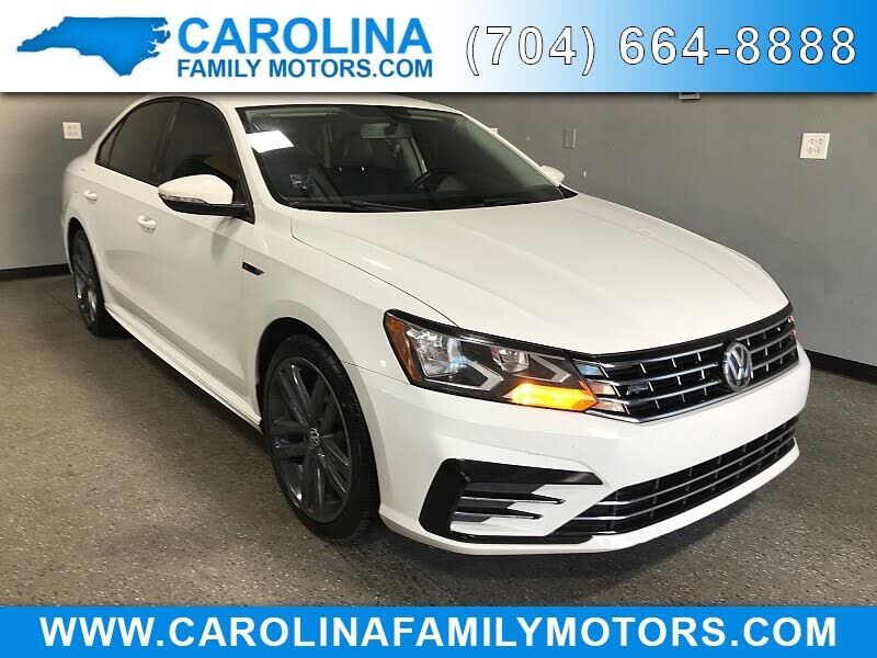 2018 VOLKSWAGEN Passat