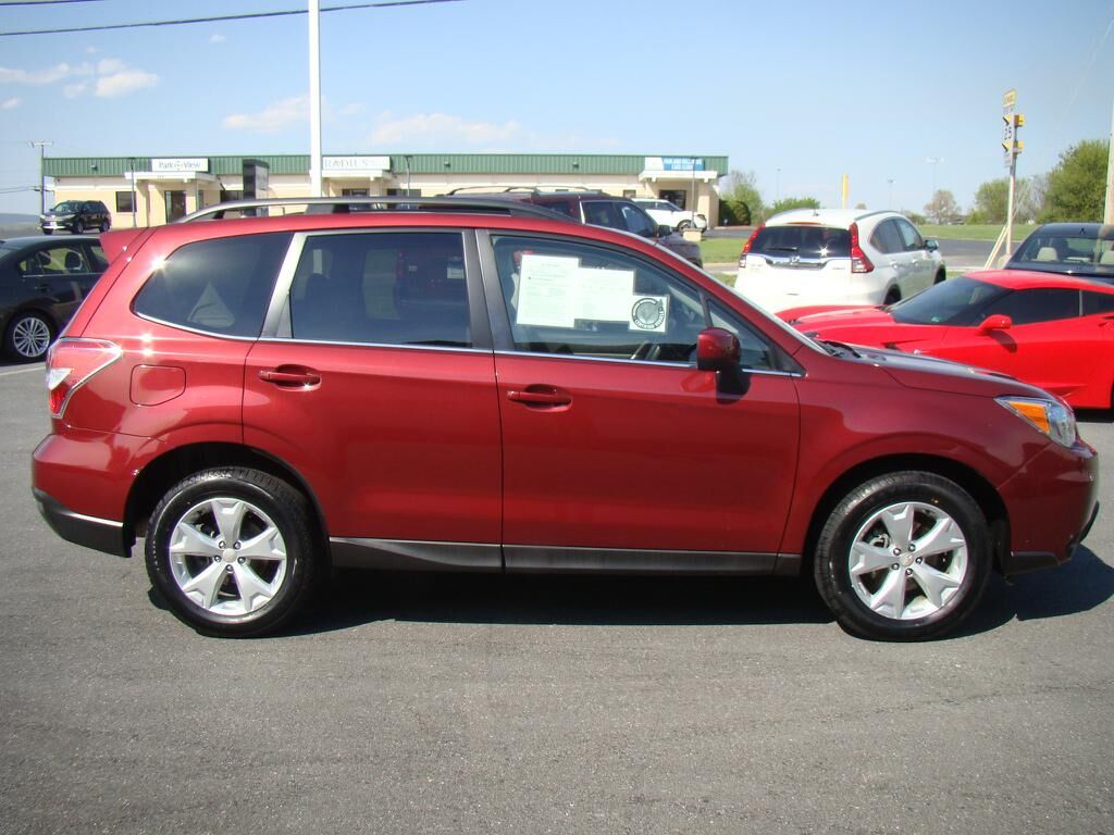 2015 SUBARU Forester