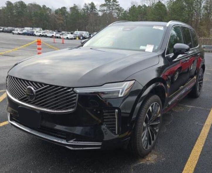2025 VOLVO XC90