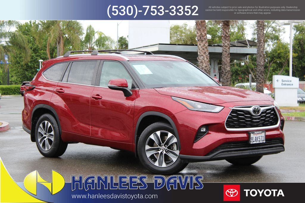 2024 TOYOTA Highlander