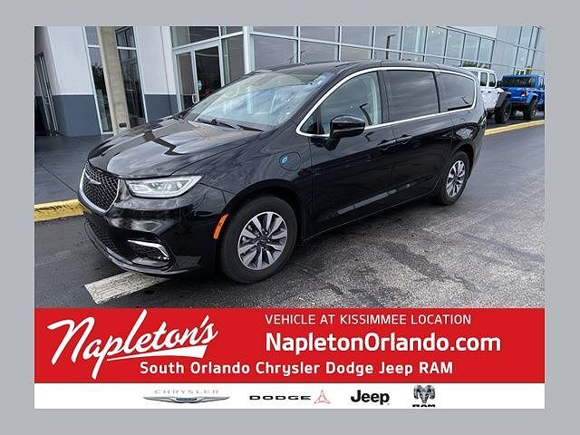 2023 CHRYSLER Pacifica