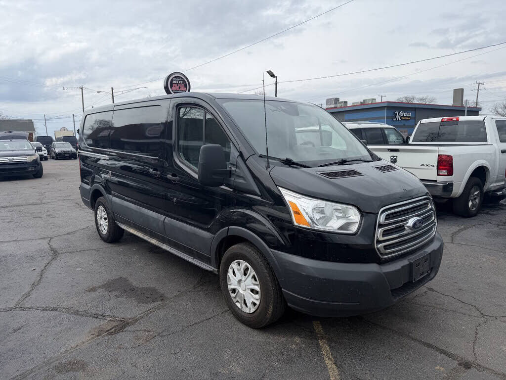 2017 FORD Transit