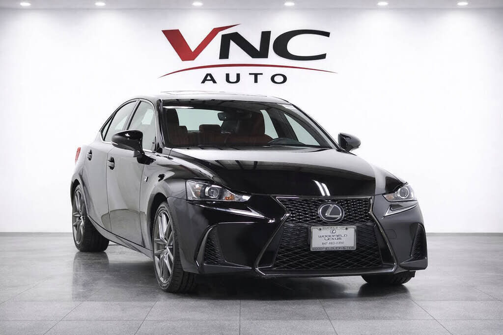 2018 LEXUS IS