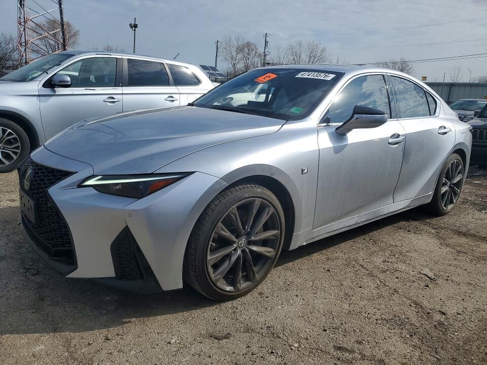 2022 LEXUS IS