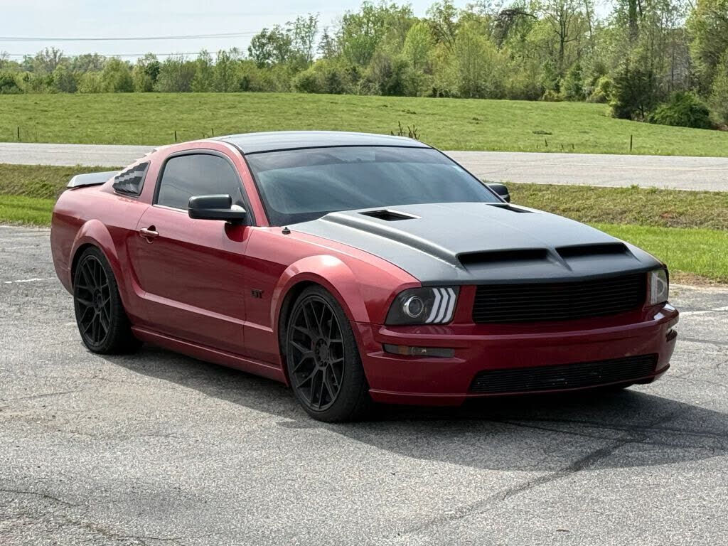 2005 FORD Mustang