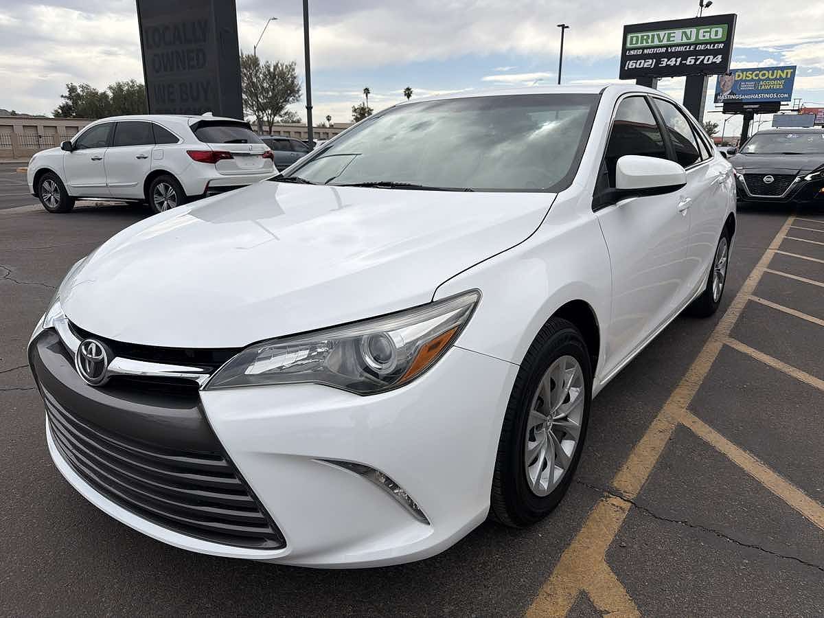 2016 TOYOTA Camry