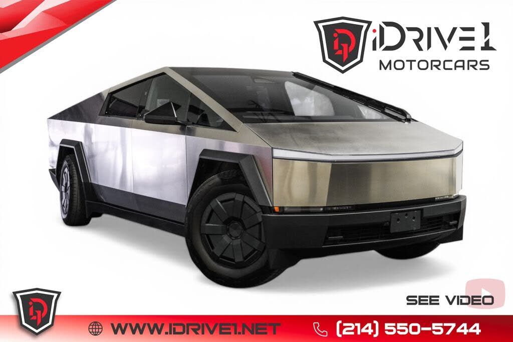 2025 TESLA Cybertruck