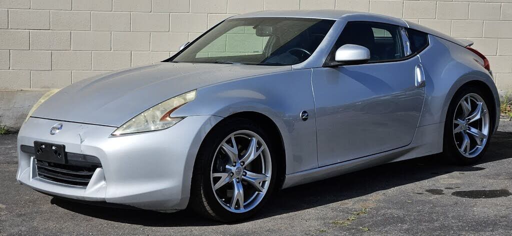 2012 NISSAN 370Z