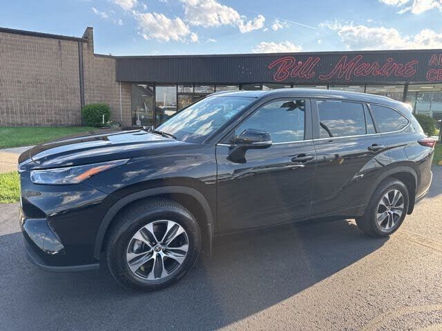 2025 TOYOTA Highlander