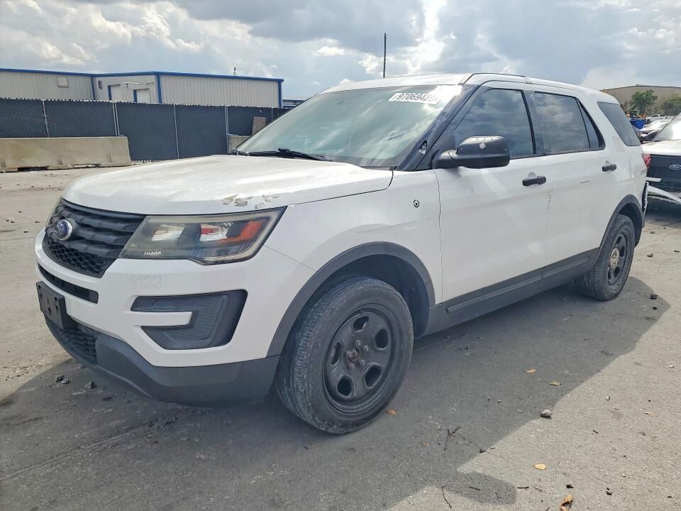 2018 FORD Explorer