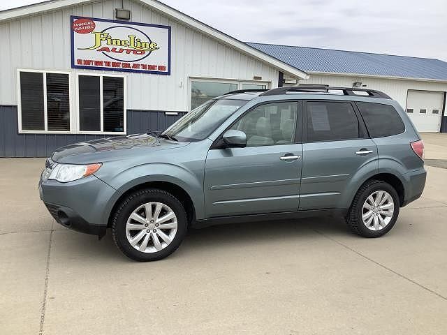 2013 SUBARU Forester
