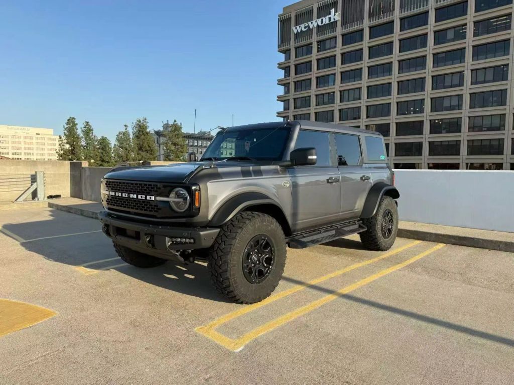 2023 FORD Bronco
