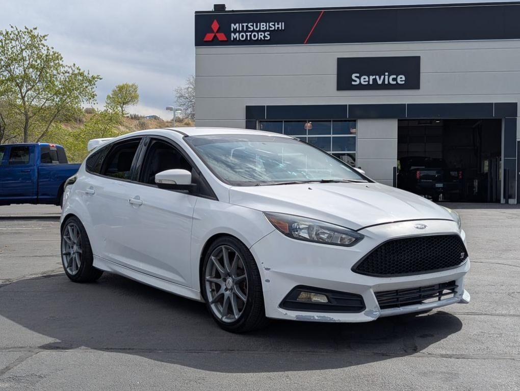 2015 FORD Focus