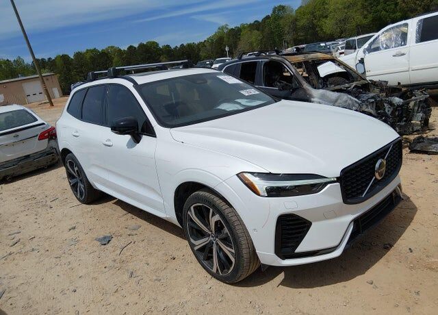 2023 VOLVO XC60
