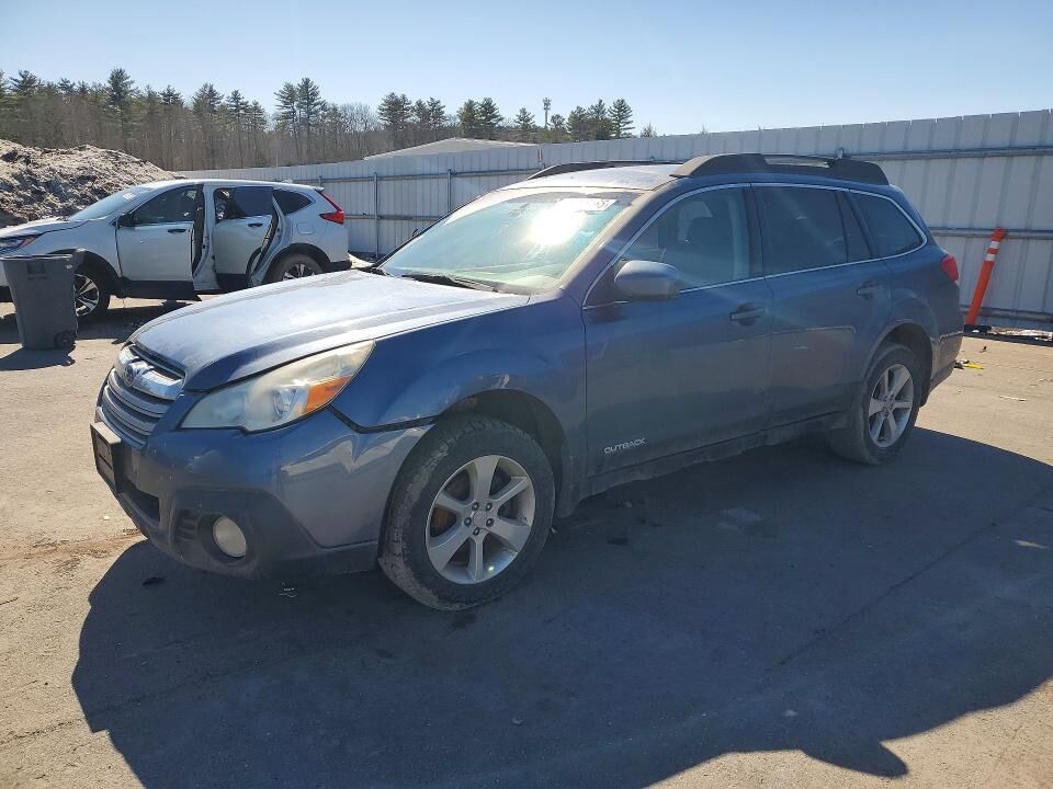 2014 SUBARU Outback