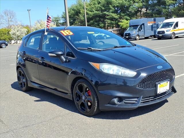 2016 FORD Fiesta
