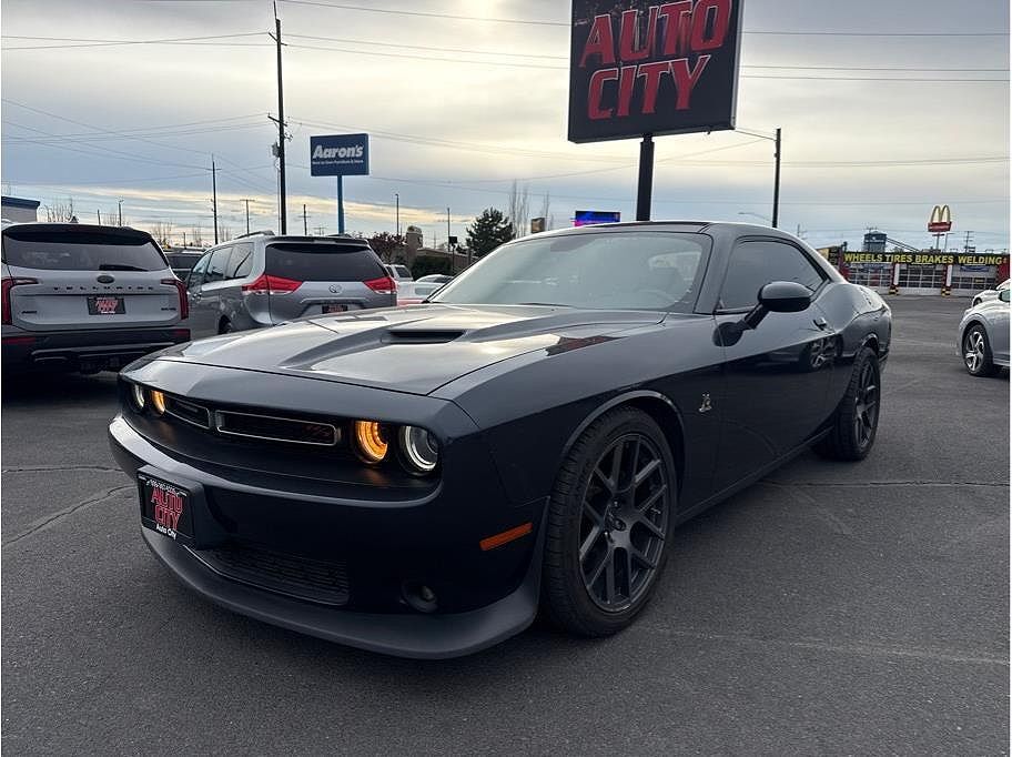 2017 DODGE Challenger