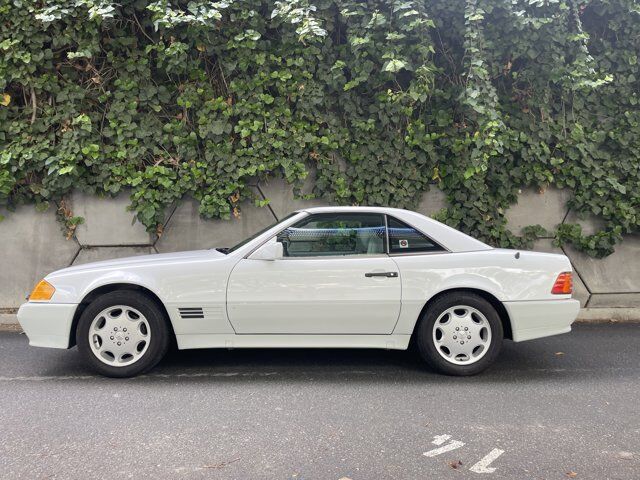 1993 MERCEDES-BENZ 300