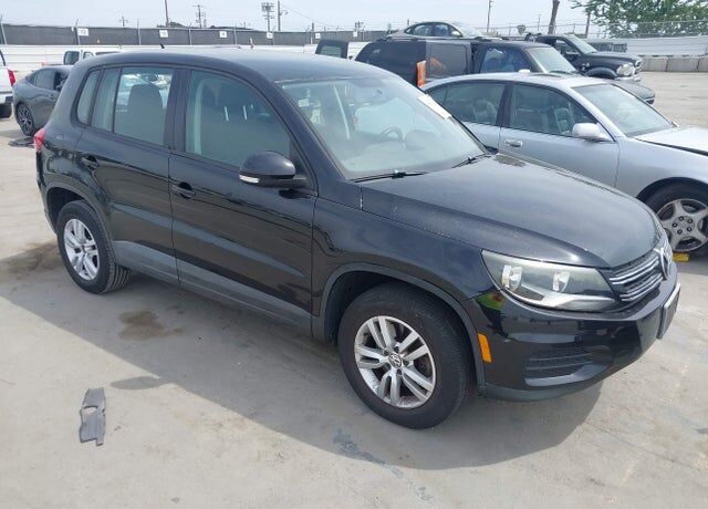 2013 VOLKSWAGEN Tiguan