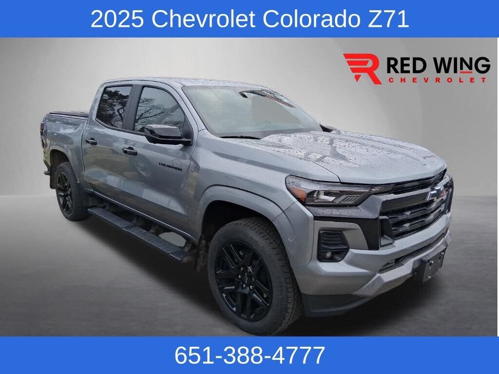 2025 CHEVROLET Colorado
