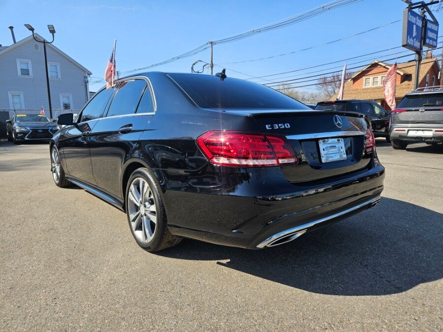 2016 MERCEDES-BENZ E-Class