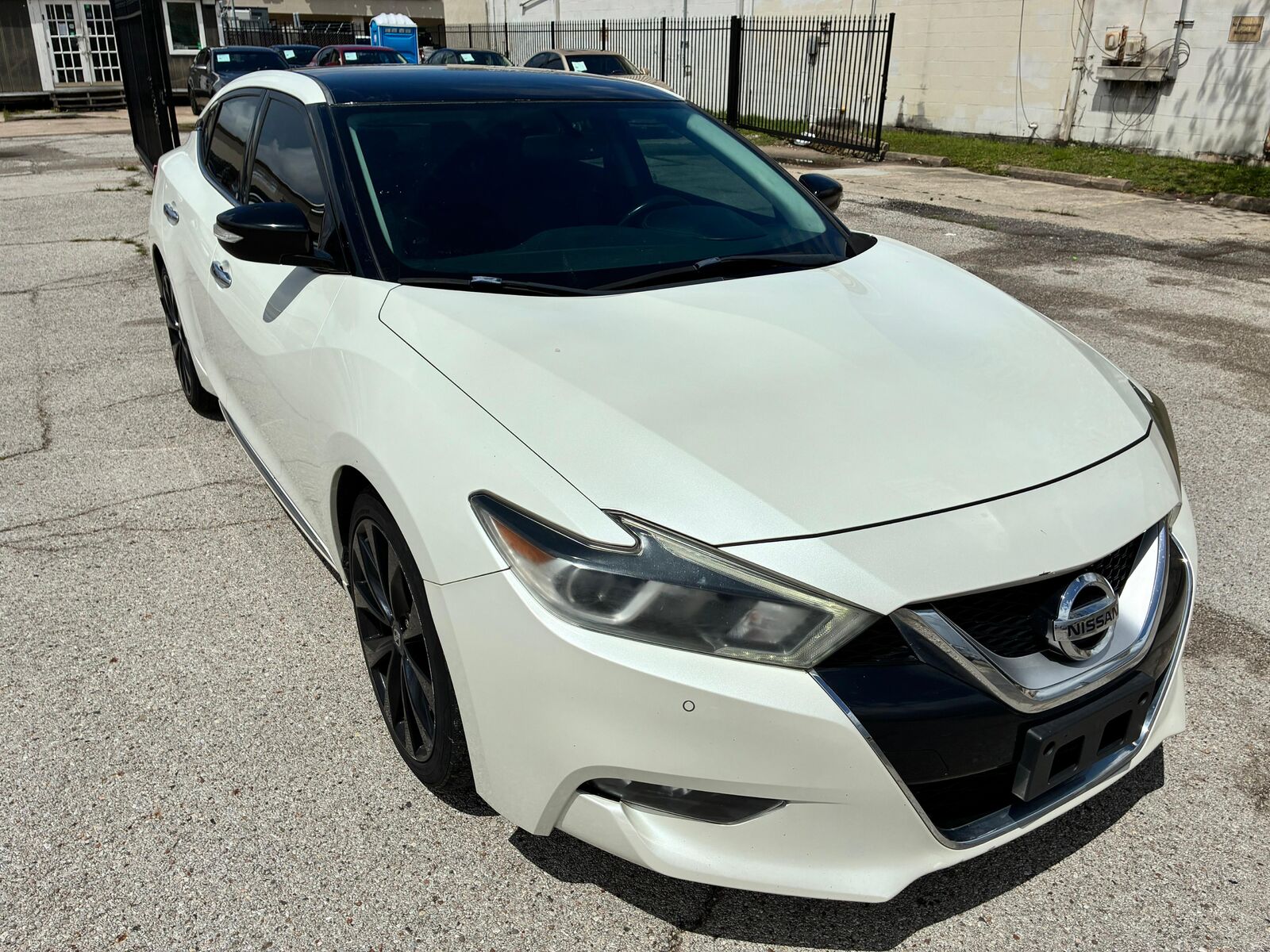 2017 NISSAN Maxima