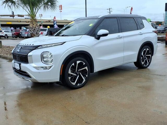 2023 MITSUBISHI Outlander