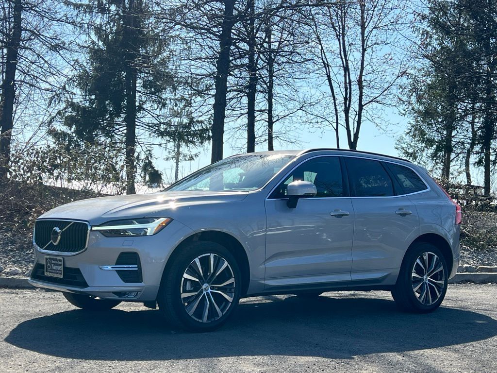 2022 VOLVO XC60