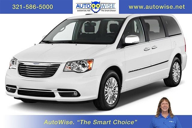 2016 CHRYSLER Town and Country