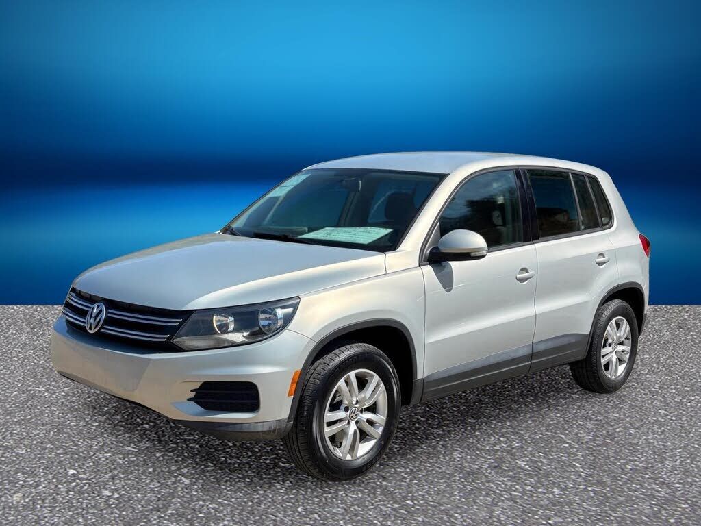 2012 VOLKSWAGEN Tiguan