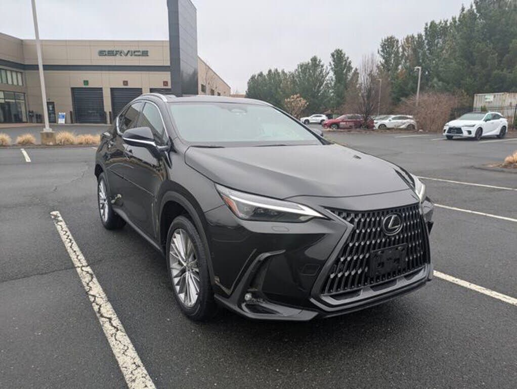 2025 LEXUS NX