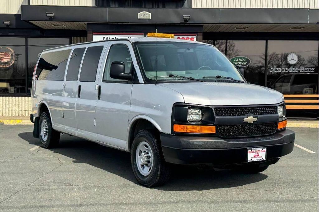 2016 CHEVROLET Express