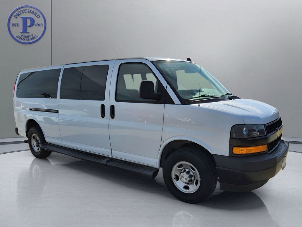 2023 CHEVROLET Express