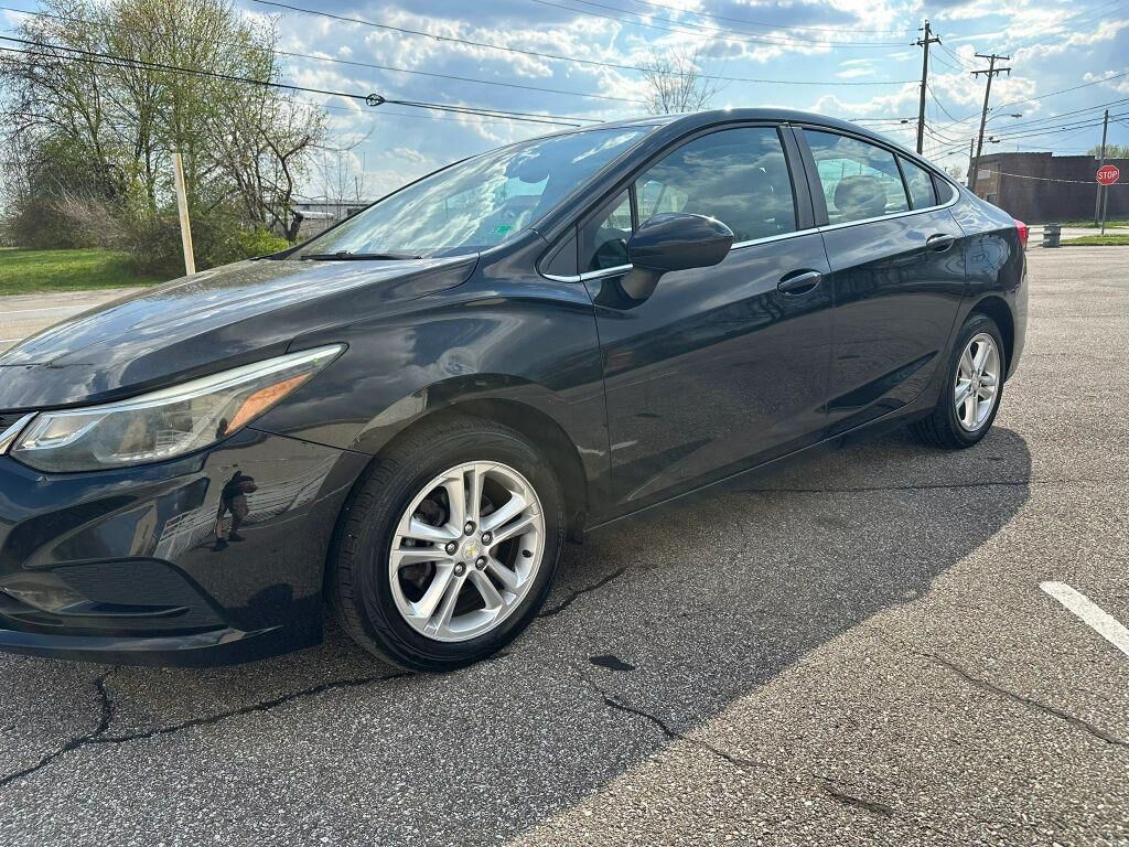 2017 CHEVROLET Cruze