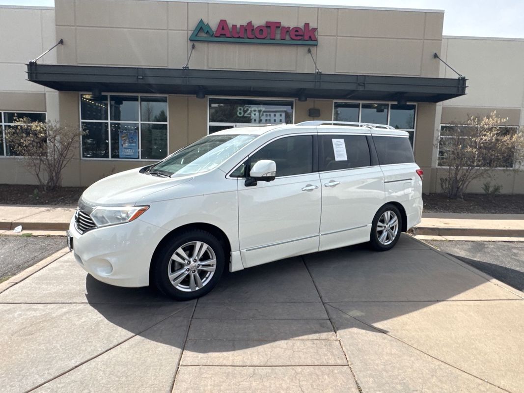 2015 NISSAN Quest