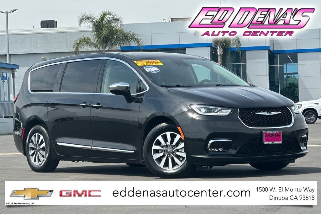 2023 CHRYSLER Pacifica