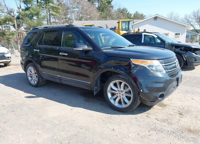 2014 FORD Explorer
