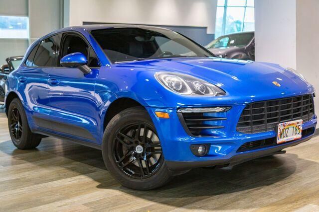 2018 PORSCHE Macan