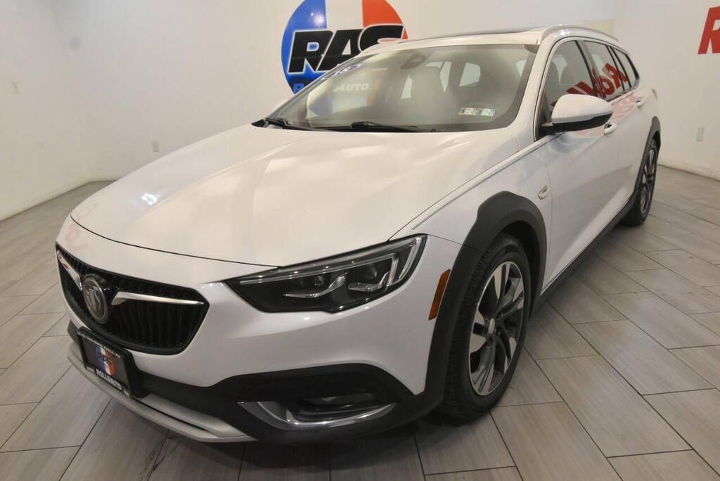 2018 BUICK Regal TourX