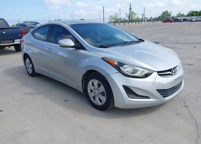 2016 HYUNDAI Elantra