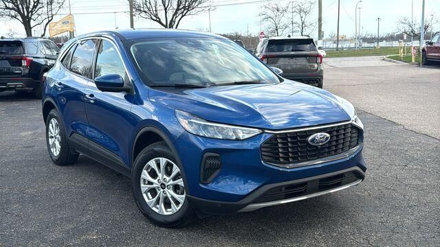 2023 FORD Escape